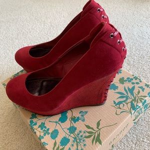 👠Bamboo Red Lace Up the Back Wedges👠